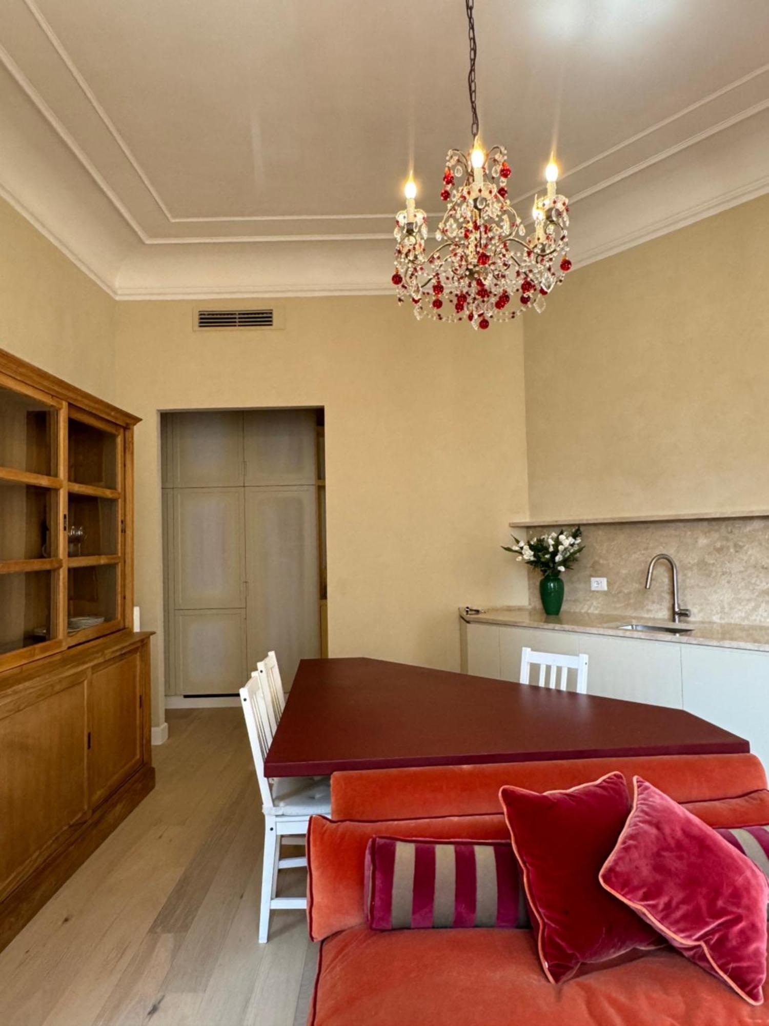 Elegante Con Terrazzo Appartamento