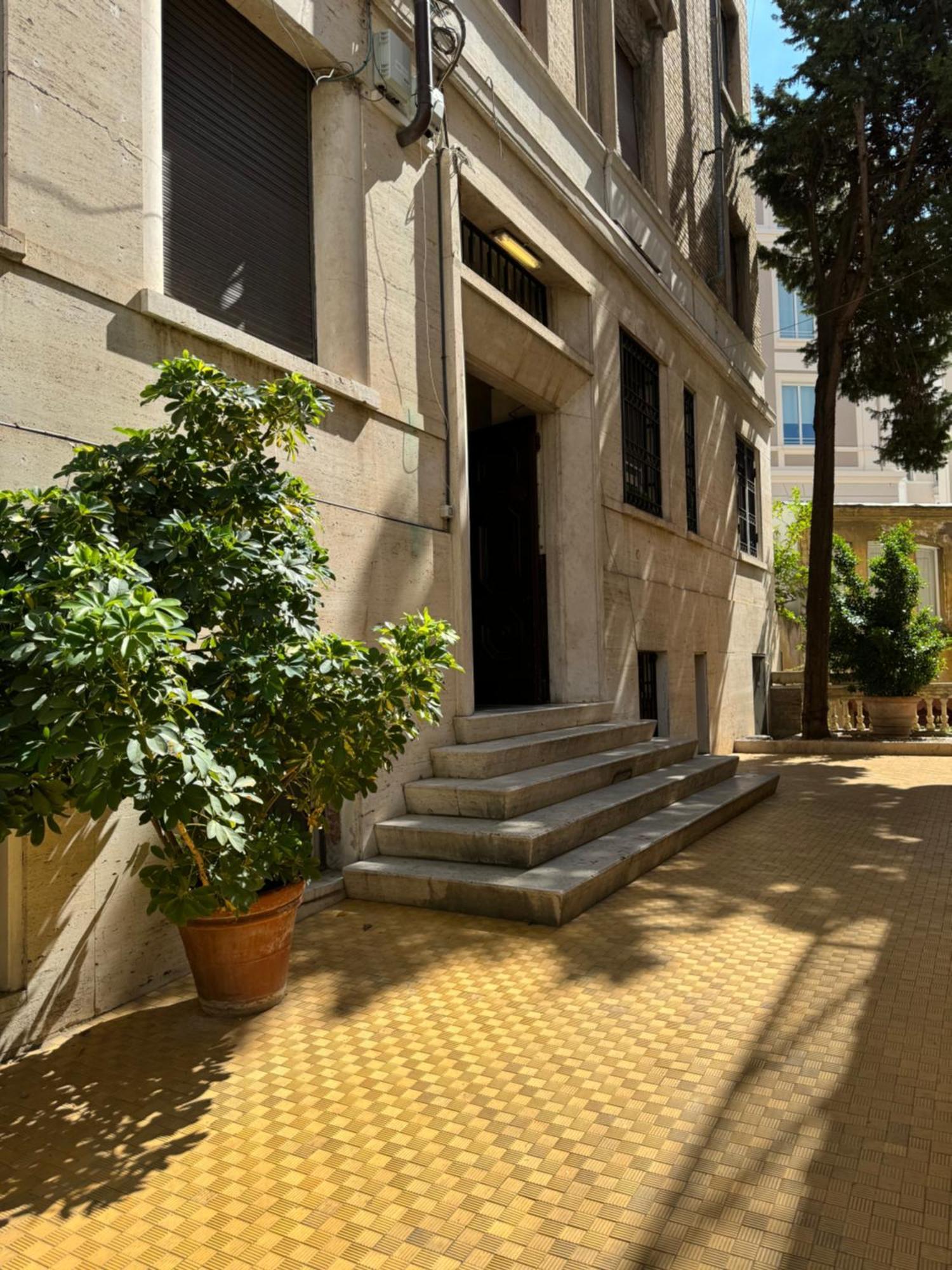 Appartamento Elegante Con Terrazzo *